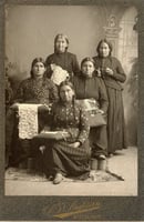 Dakota lace makers, including Maggie Whipple
